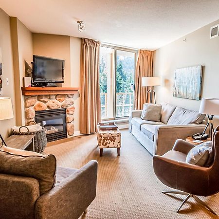 Cascade Lodge By Elevate Vacations Уистлер Экстерьер фото