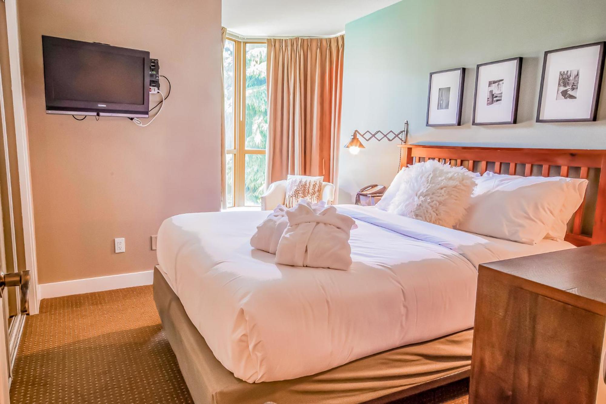 Cascade Lodge By Elevate Vacations Уистлер Экстерьер фото