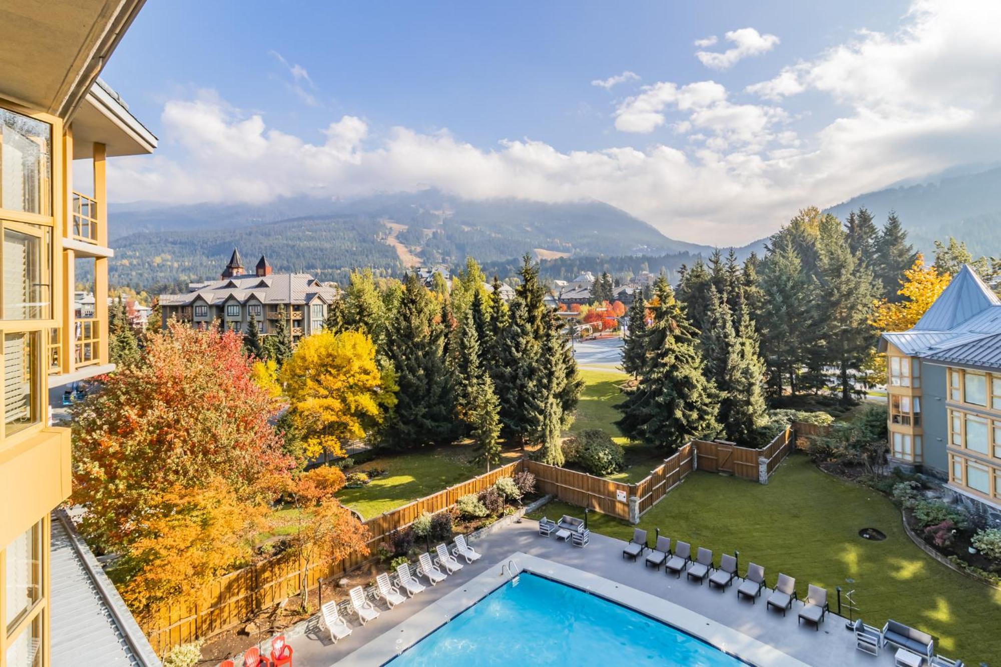 Cascade Lodge By Elevate Vacations Уистлер Экстерьер фото