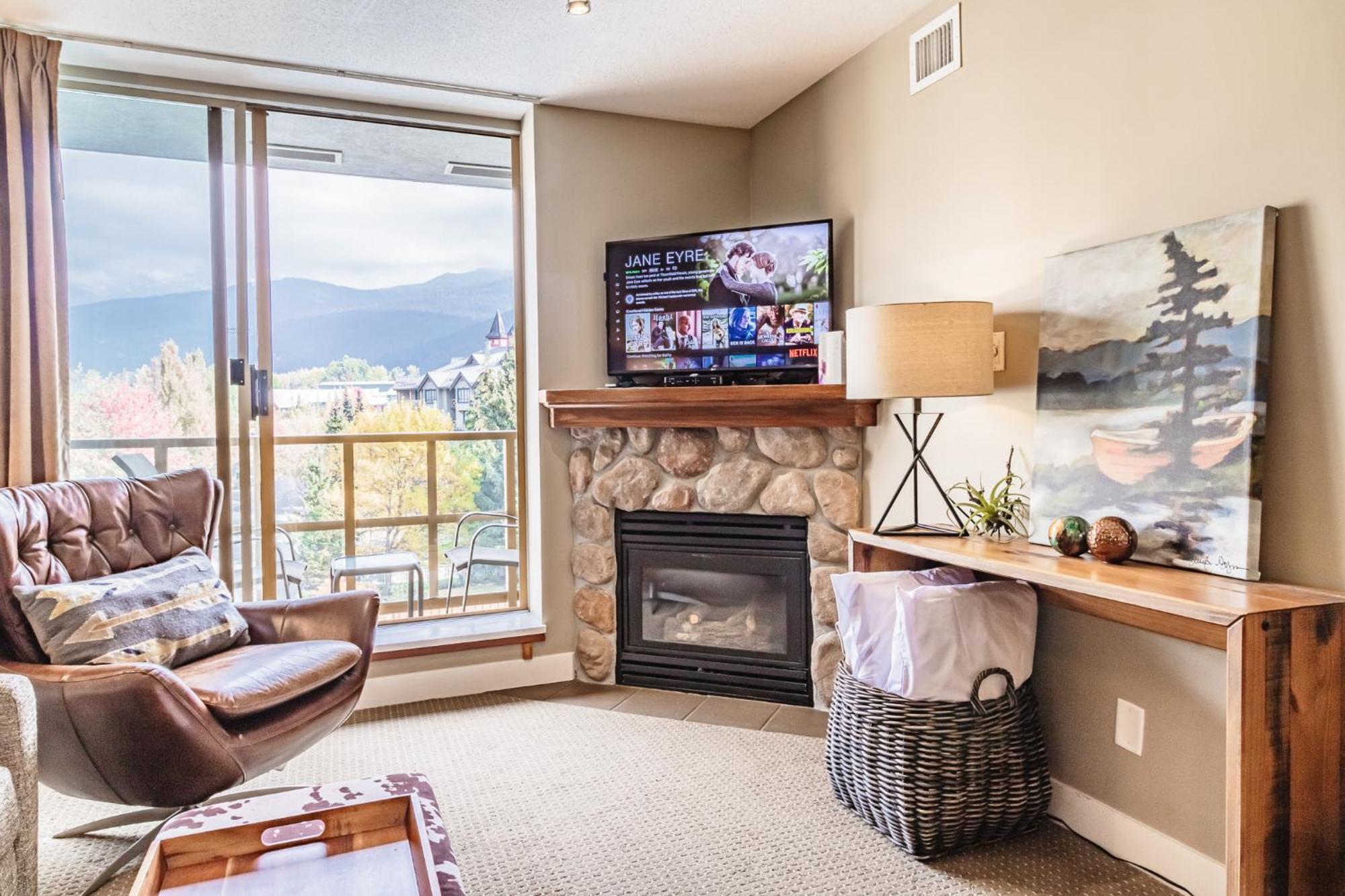 Cascade Lodge By Elevate Vacations Уистлер Экстерьер фото
