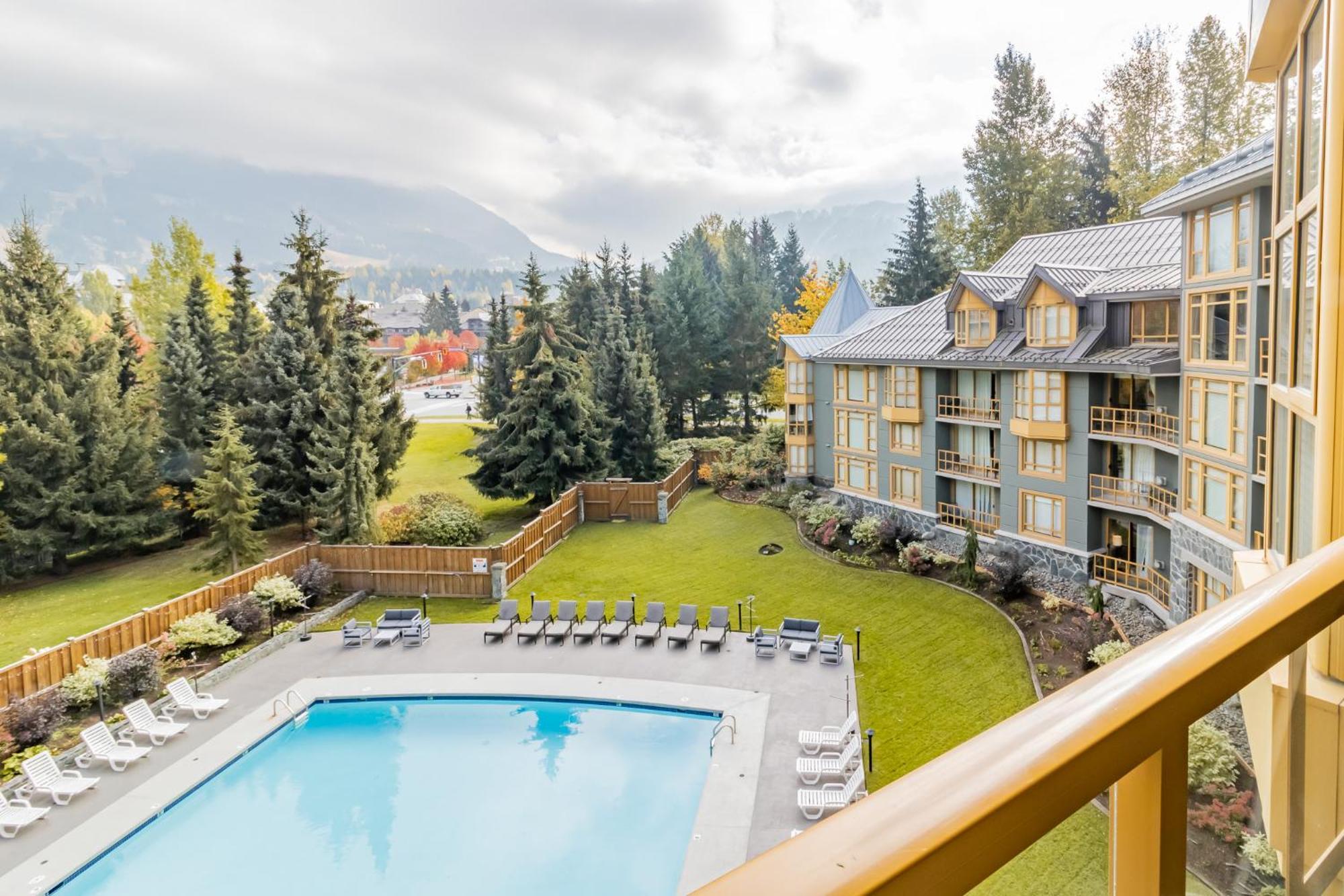 Cascade Lodge By Elevate Vacations Уистлер Экстерьер фото