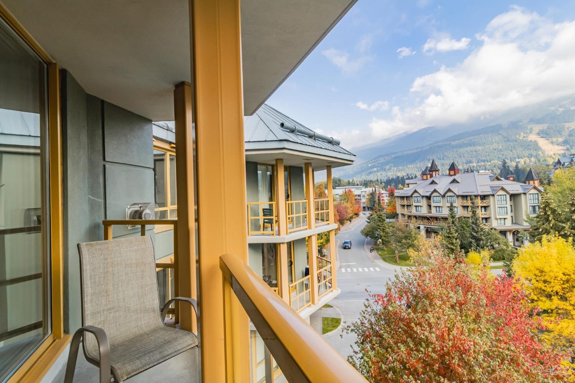 Cascade Lodge By Elevate Vacations Уистлер Экстерьер фото
